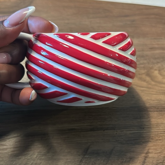 Starbucks Holiday Mug Cup 2013 Red White Stripe Candy Cane 12 oz - Picture 5 of 5